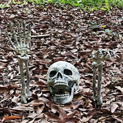 💀 Creepy Skull Garden Stakes & Fence Hangers