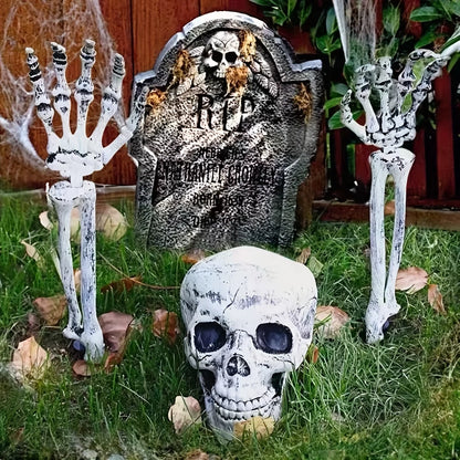 💀 Creepy Skull Garden Stakes & Fence Hangers